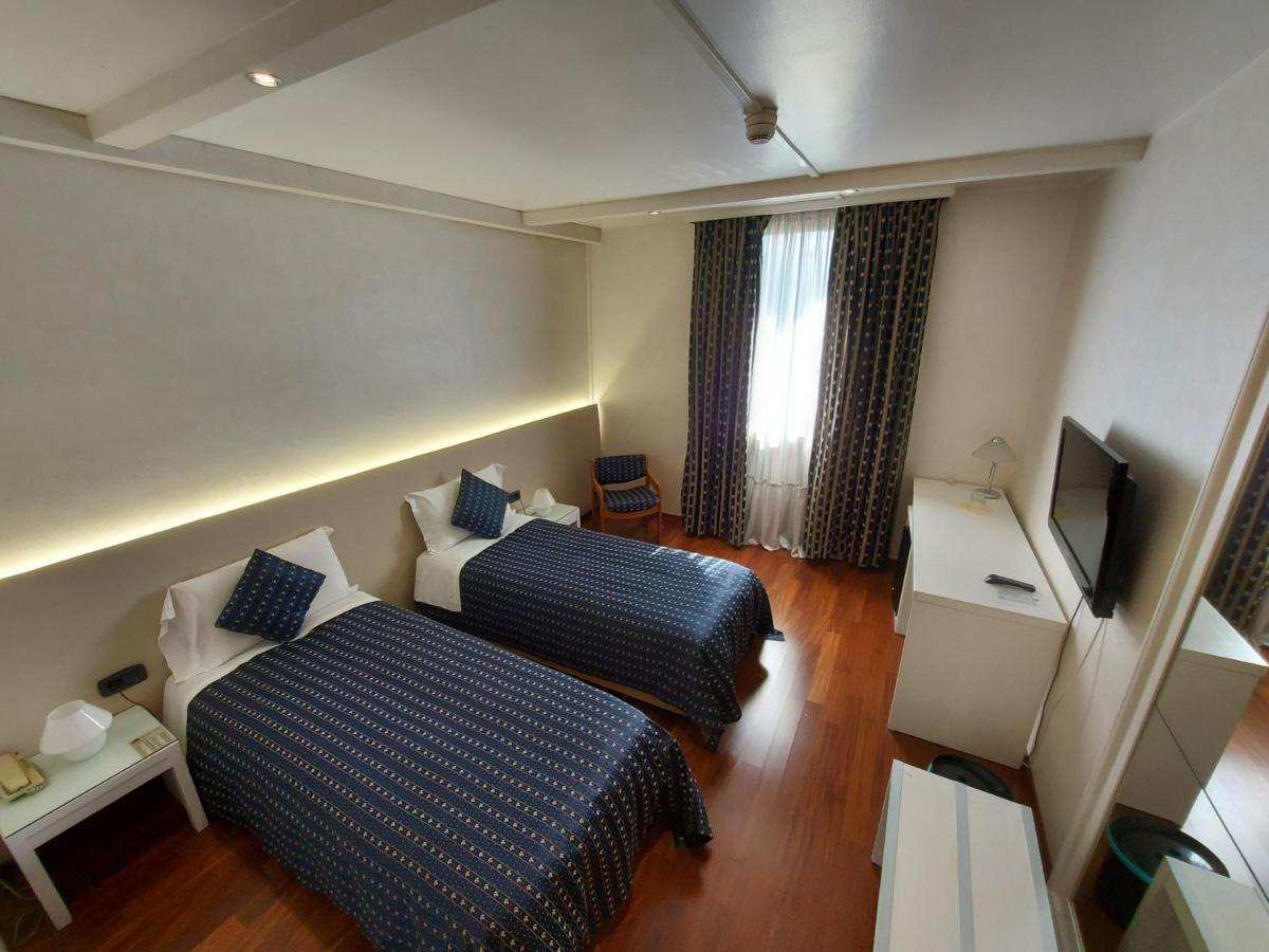 Hotel Posta 77 San Giorgio In Bosco Extérieur photo