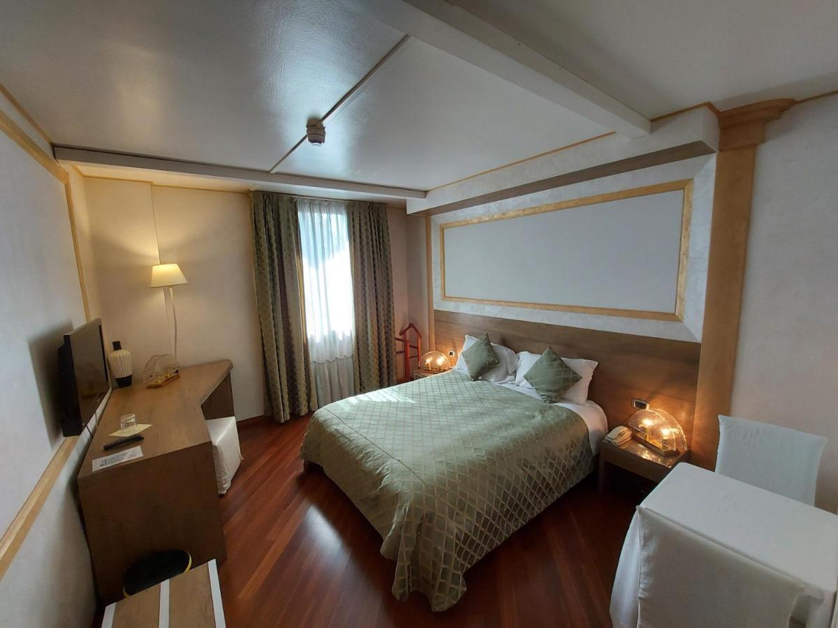 Hotel Posta 77 San Giorgio In Bosco Extérieur photo