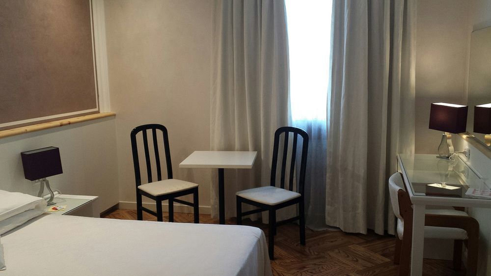 Hotel Posta 77 San Giorgio In Bosco Extérieur photo